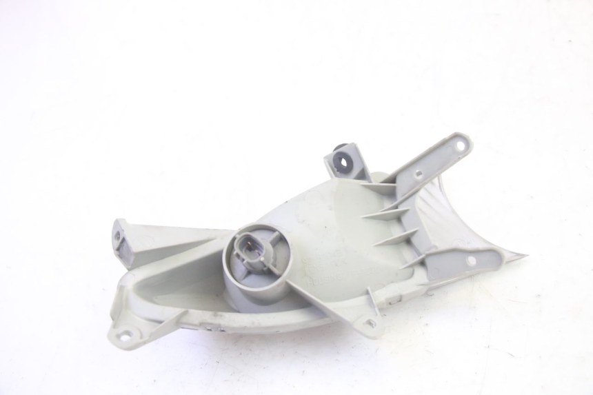 photo de INTERMITENTE DELANTERO IZQUIERDO SUZUKI BURGMAN 125 (2007 - 2014) - Otra perspectiva