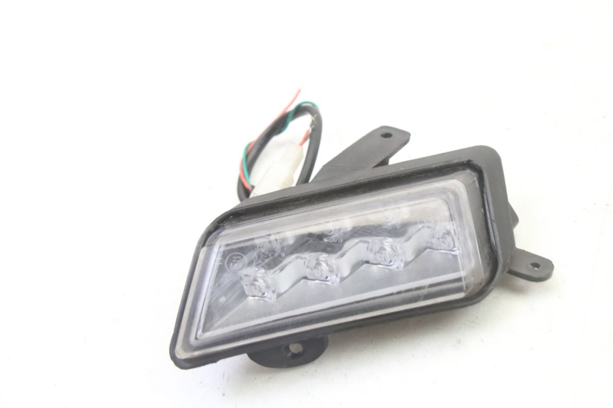 photo de DELANTERO IZQUIERDO INTERMITENTE ORCAL CAVARO 4T 50 (2019 - 2023) - Detalle de la pieza