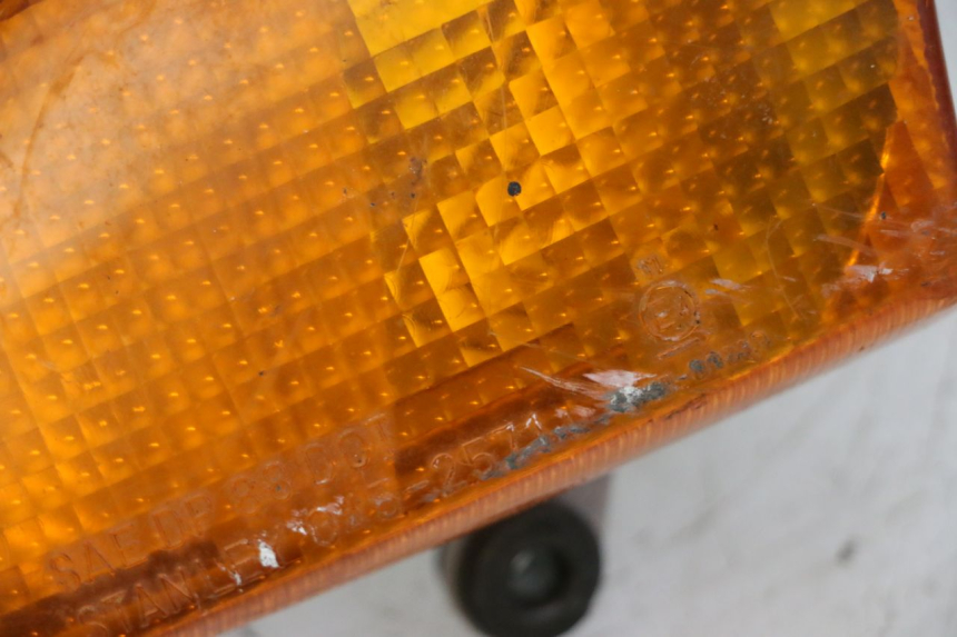 photo de DELANTERO IZQUIERDO INTERMITENTE HONDA CBR F SC25 1000 (1989 - 1992) - Zoom estado de uso