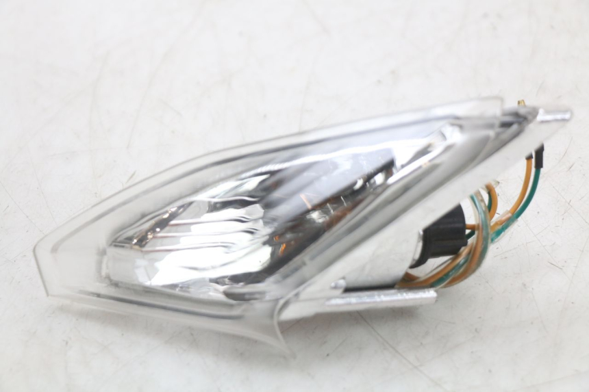 photo de INTERMITENTE DELANTERO IZQUIERDO SYM CROX 4T 50 (2016 - 2023) - Zoom estado de uso