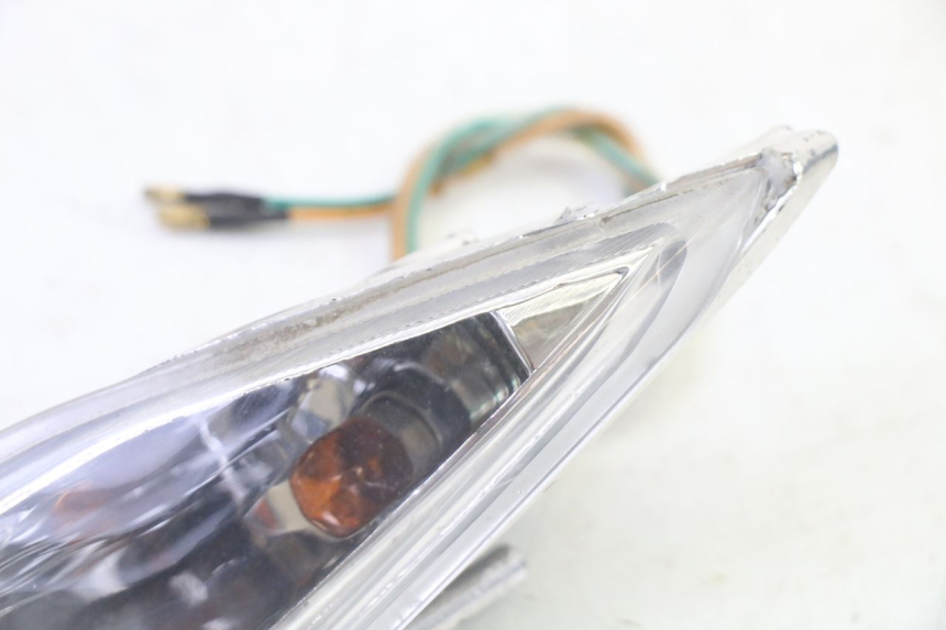 photo de INTERMITENTE DELANTERO IZQUIERDO SYM CROX 4T 50 (2016 - 2023) - Zoom estado de uso