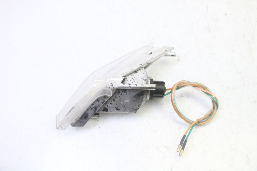 photo de INTERMITENTE DELANTERO IZQUIERDO SYM CROX 4T 50 (2016 - 2023) - Primer plano técnico