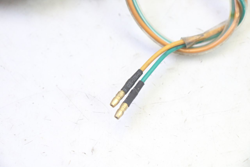 photo de INTERMITENTE DELANTERO IZQUIERDO SYM CROX 4T 50 (2016 - 2023) - Detalles de los puntos de fijación