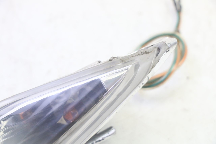 photo de INTERMITENTE DELANTERO IZQUIERDO SYM CROX 4T 50 (2016 - 2023) - Zoom estado de uso