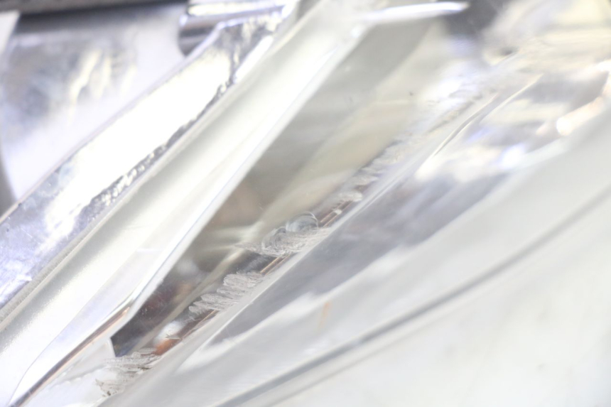 photo de INTERMITENTE DELANTERO IZQUIERDO SYM CROX 4T 50 (2016 - 2023) - Detalles de los puntos de fijación