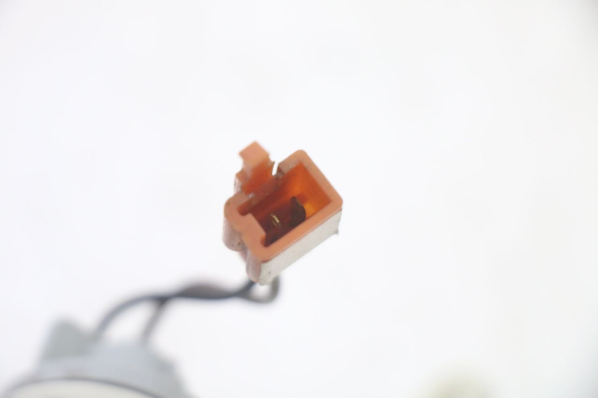 photo de INTERMITENTE DELANTERO IZQUIERDO YAMAHA CYGNUS X INJECTION 125 (2007 - 2013) - Estado de la superficie y material