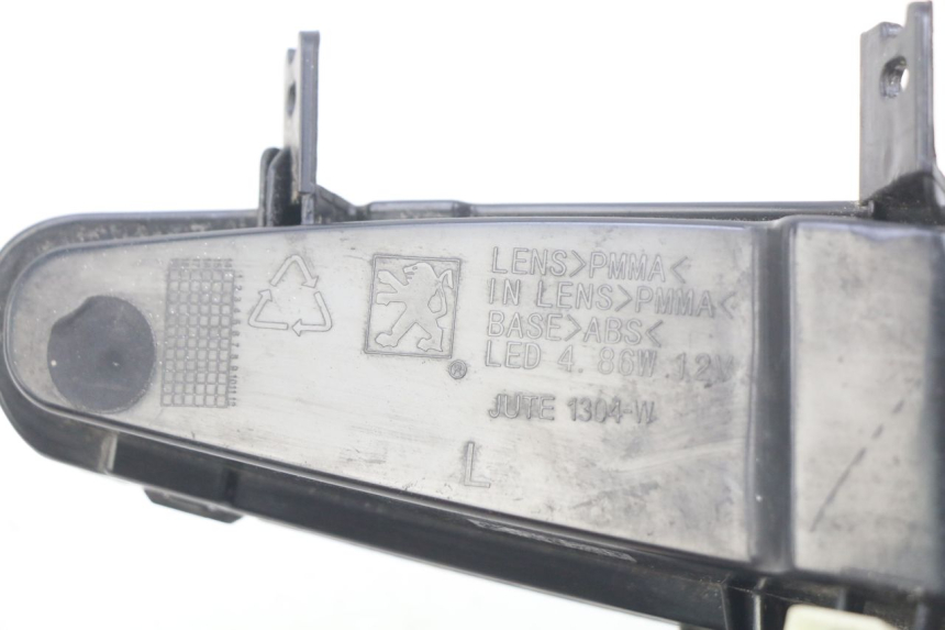 photo de INTERMITENTE DELANTERO IZQUIERDO PEUGEOT DJANGO 2T 50 (2014 - 2019) - Detalle de la pieza