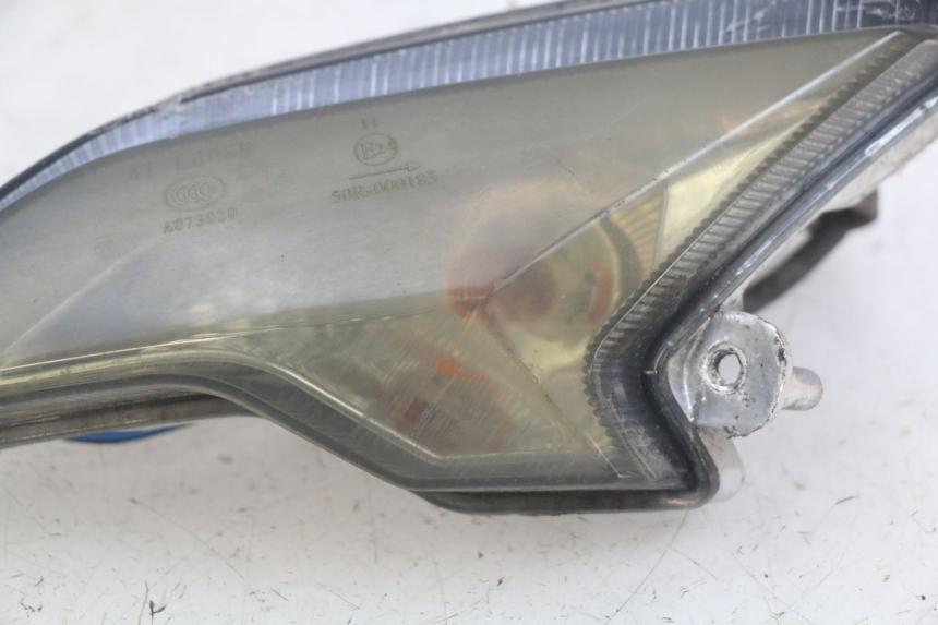 photo de INTERMITENTE DELANTERO IZQUIERDO EASY WATTS E-OPAI 1 (2019 - 2024) - Detalles de los puntos de fijación