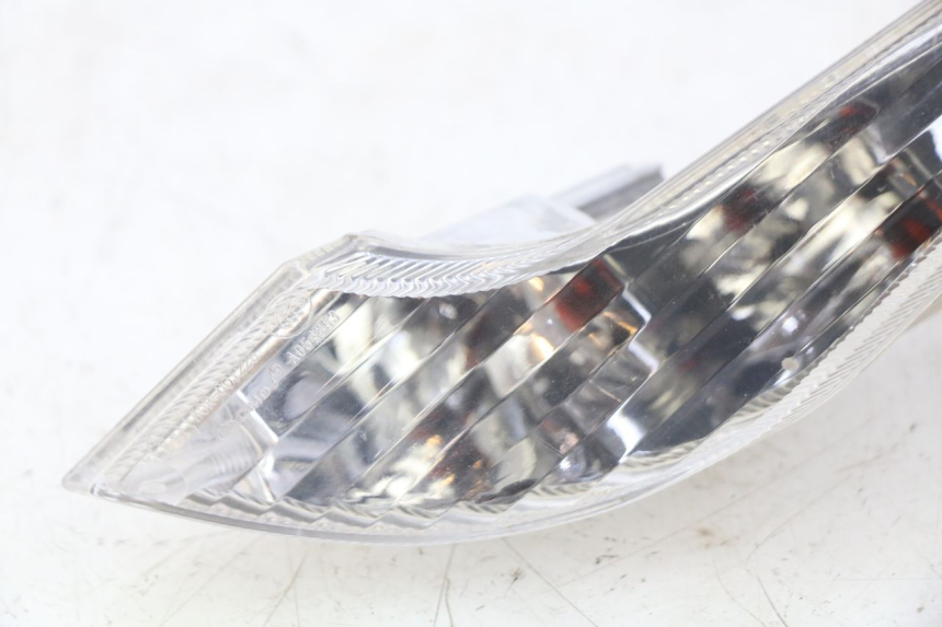 photo de INTERMITENTE DELANTERO IZQUIERDO PEUGEOT E-VIVACITY 1 (2012 - 2018) - Primer plano técnico