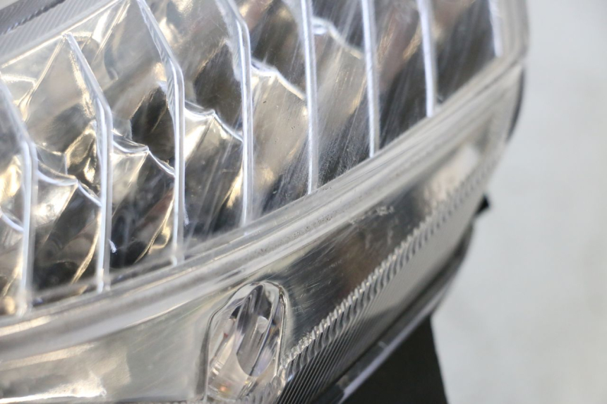 photo de INTERMITENTE DELANTERO IZQUIERDO KEEWAY F-ACT FACT EVO 50 (2020 - 2026) - Zoom estado de uso