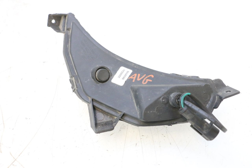 photo de INTERMITENTE DELANTERO IZQUIERDO KEEWAY F-ACT FACT EVO 50 (2020 - 2026) - Estado de la superficie y material