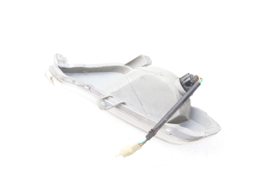 photo de DELANTERO IZQUIERDO INTERMITENTE SYM FIDDLE 2 50 (2008 - 2013) - Detalle de la pieza