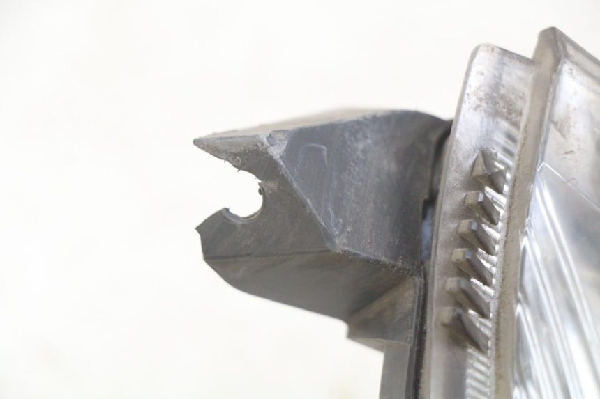 photo de INTERMITENTE DELANTERO IZQUIERDO HONDA FJS SILVERWING SILVER WING 400 (2009 - 2016) - Marcados y referencias originales