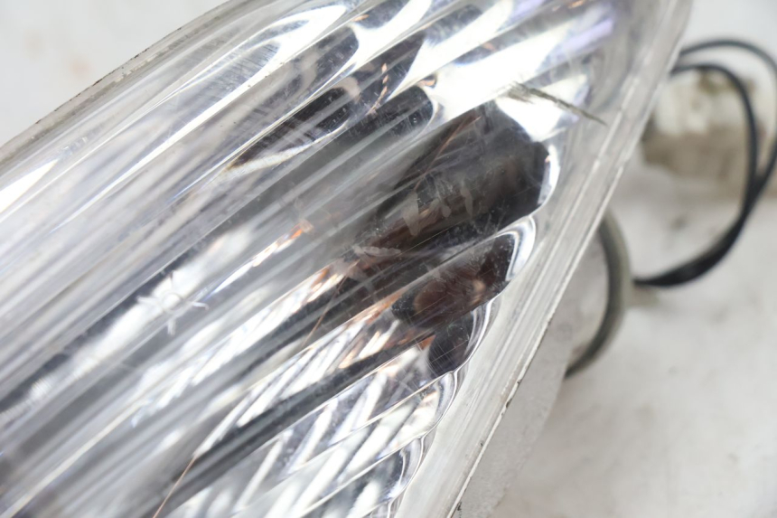 photo de INTERMITENTE DELANTERO IZQUIERDO PIAGGIO FLY 2T 50 (2004 - 2017) - Detalle de la pieza