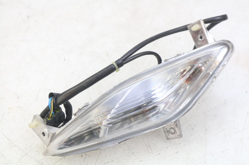 photo de INTERMITENTE DELANTERO IZQUIERDO PIAGGIO FLY 4T 50 (2013 - 2017) - Detalle de la pieza