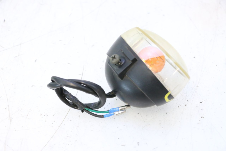 photo de DELANTERO IZQUIERDO INTERMITENTE KEEWAY FOCUS 50 (2006 - 2009) - Primer plano técnico