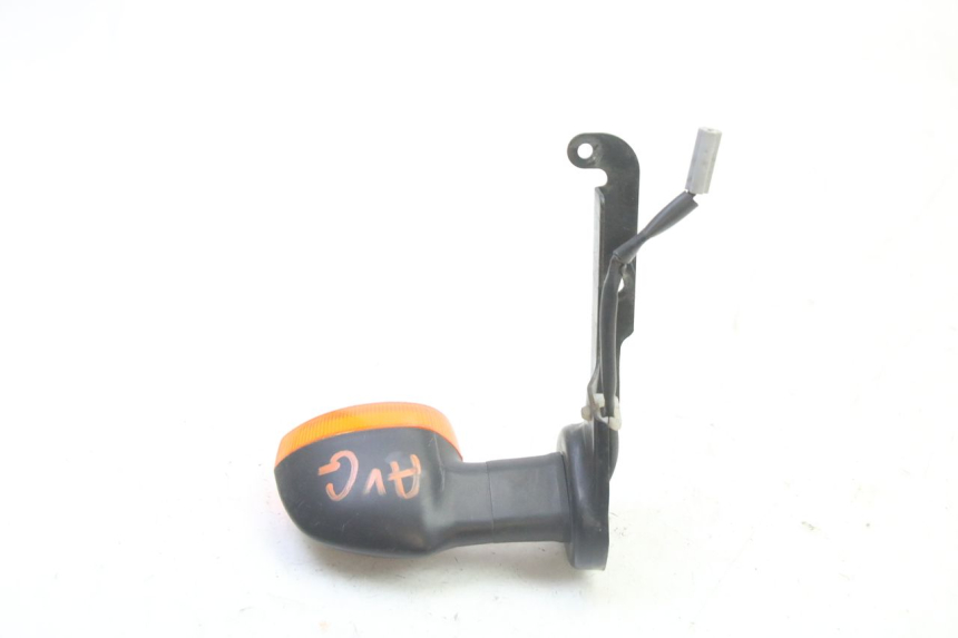 photo de DELANTERO IZQUIERDO INTERMITENTE YAMAHA FZ6 FAZER S2 600 (2007 - 2011) - Otra perspectiva