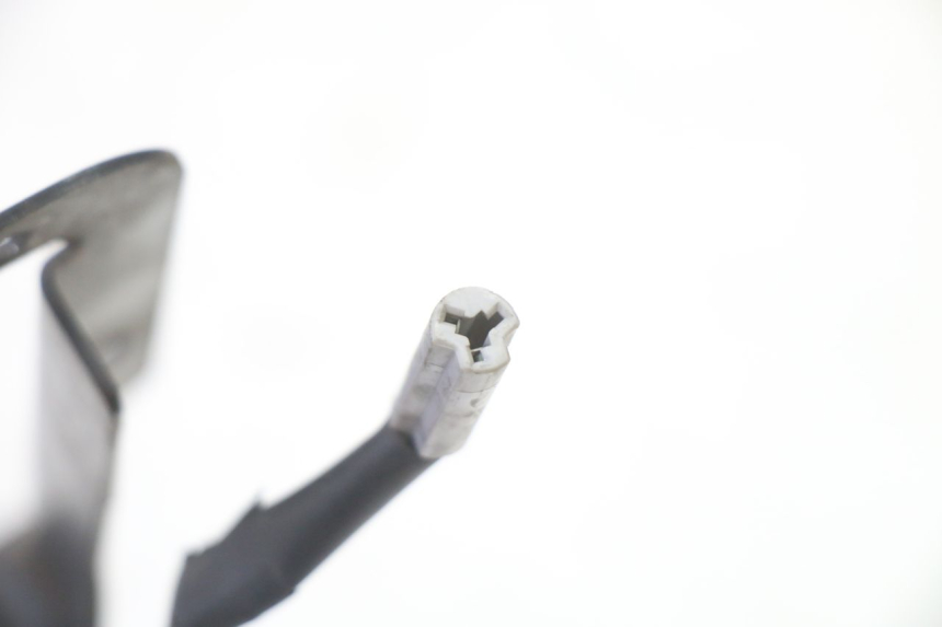 photo de DELANTERO IZQUIERDO INTERMITENTE YAMAHA FZ6 FAZER S2 600 (2007 - 2011) - Detalles de los puntos de fijación