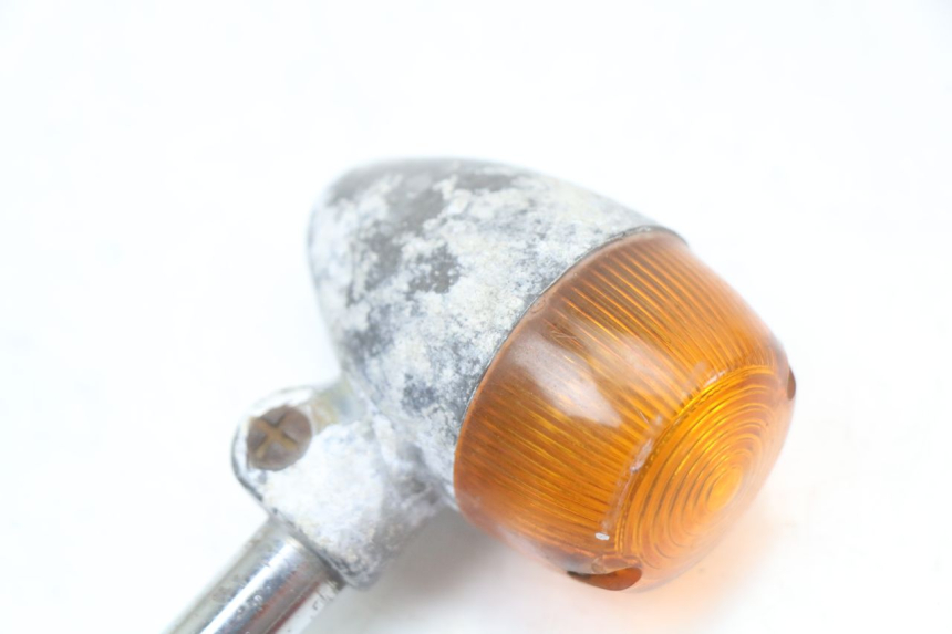 photo de DELANTERO IZQUIERDO INTERMITENTE SUZUKI GN 125 (1997 - 2000) - Detalle de la pieza