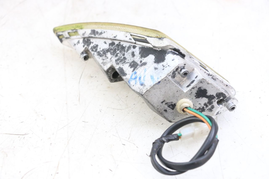 photo de DELANTERO IZQUIERDO INTERMITENTE GOES WIKI 125 (2010 - 2015) - Detalle de la pieza