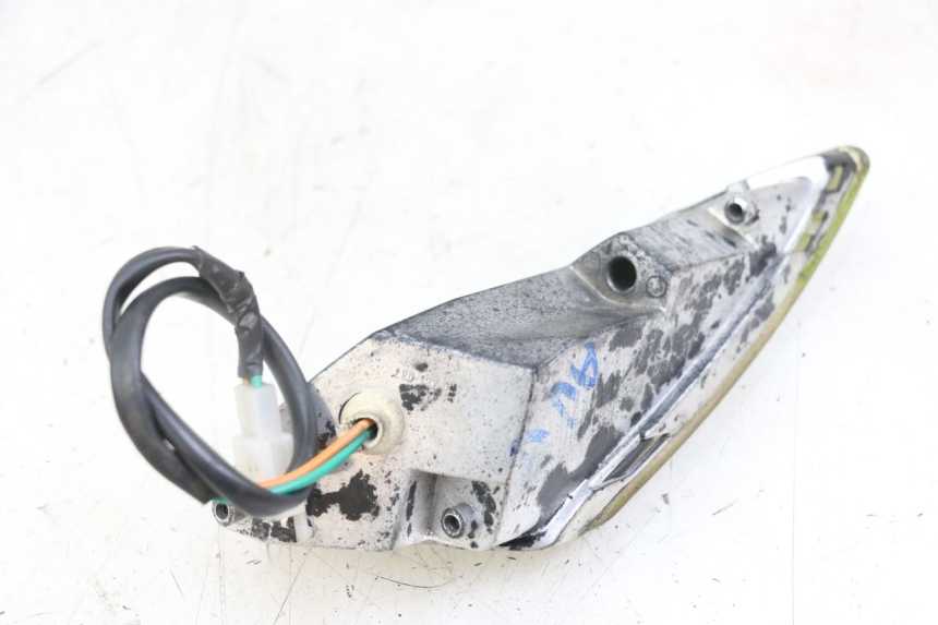 photo de DELANTERO IZQUIERDO INTERMITENTE GOES WIKI 125 (2010 - 2015) - Otra perspectiva