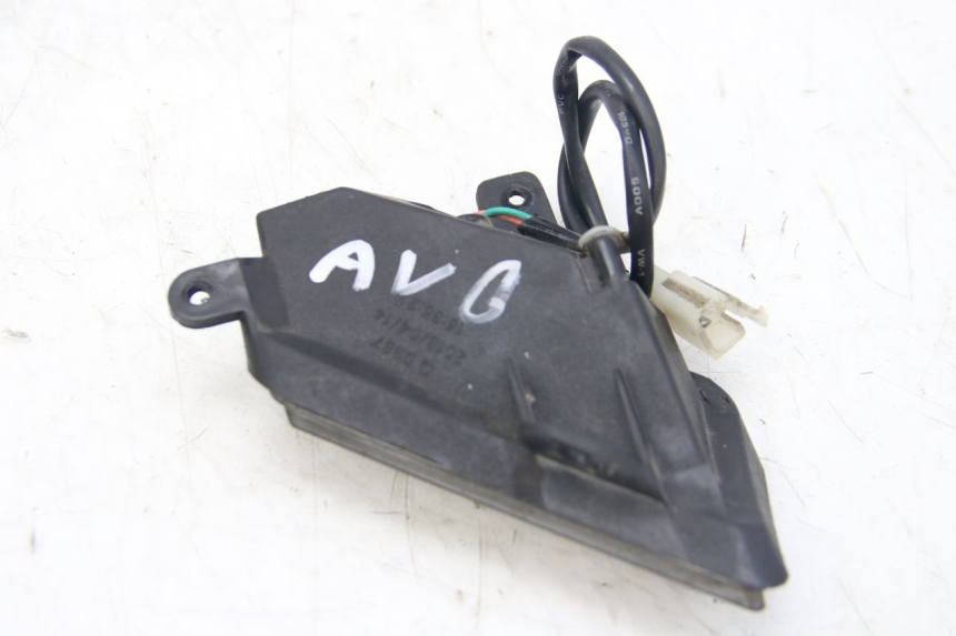 photo de INTERMITENTE DELANTERO IZQUIERDO NECO GPX 4T 50 (2018 - 2022) - Zoom estado de uso