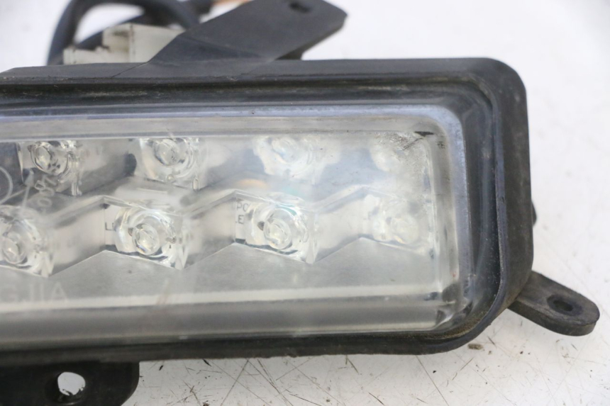 photo de DELANTERO IZQUIERDO INTERMITENTE NECO GPX LC 2T 50 (2014 - 2018) - Estado de la superficie y material