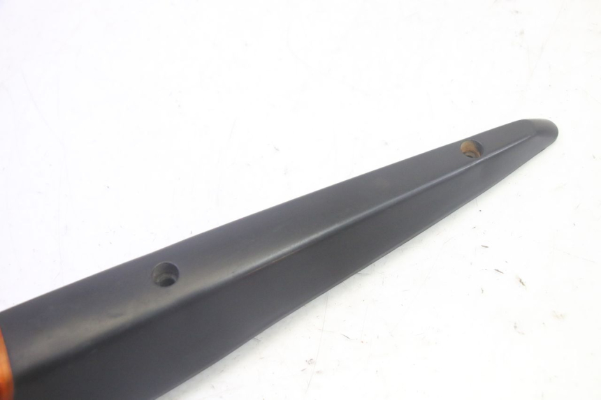 photo de DELANTERO IZQUIERDO INTERMITENTE KAWASAKI GPZ RX 1000 (1986 - 1988) - Zoom estado de uso