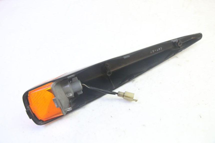photo de DELANTERO IZQUIERDO INTERMITENTE KAWASAKI GPZ RX 1000 (1986 - 1988) - Primer plano técnico