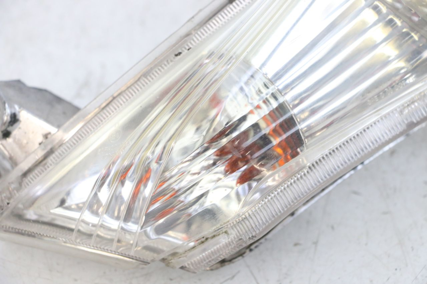 photo de DELANTERO IZQUIERDO INTERMITENTE JM MOTORS GTS 125 (2015 - 2019) - Otra vista del artículo