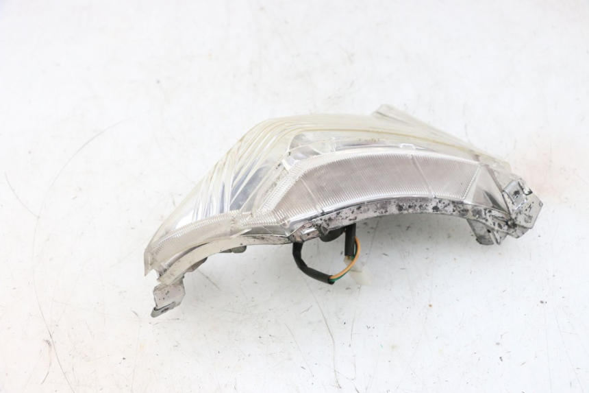 photo de DELANTERO IZQUIERDO INTERMITENTE JM MOTORS GTS 125 (2015 - 2019) - Primer plano técnico