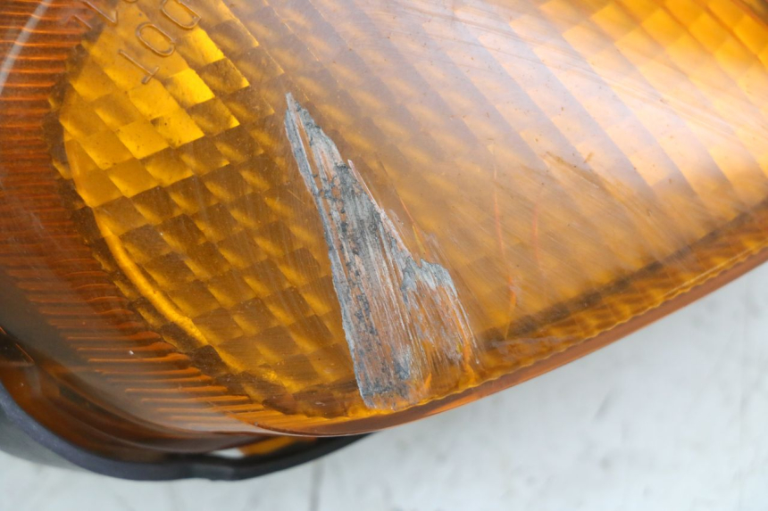 photo de DELANTERO IZQUIERDO INTERMITENTE HONDA CBR F 1000 (1993 - 1996) - Detalles de los puntos de fijación