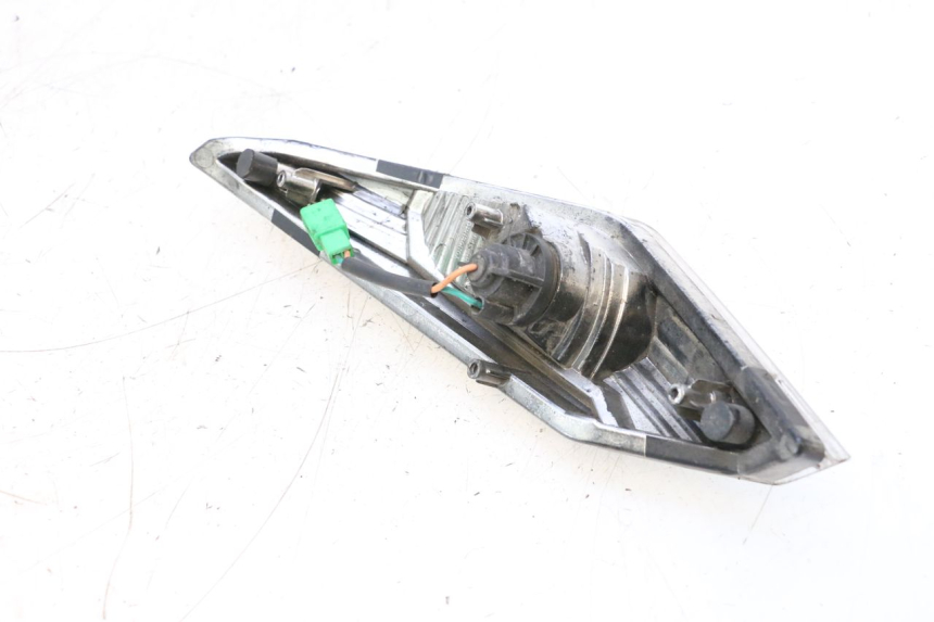 photo de INTERMITENTE DELANTERO IZQUIERDO SYM JET 14 4T 50 (2018 - 2022) - Primer plano técnico