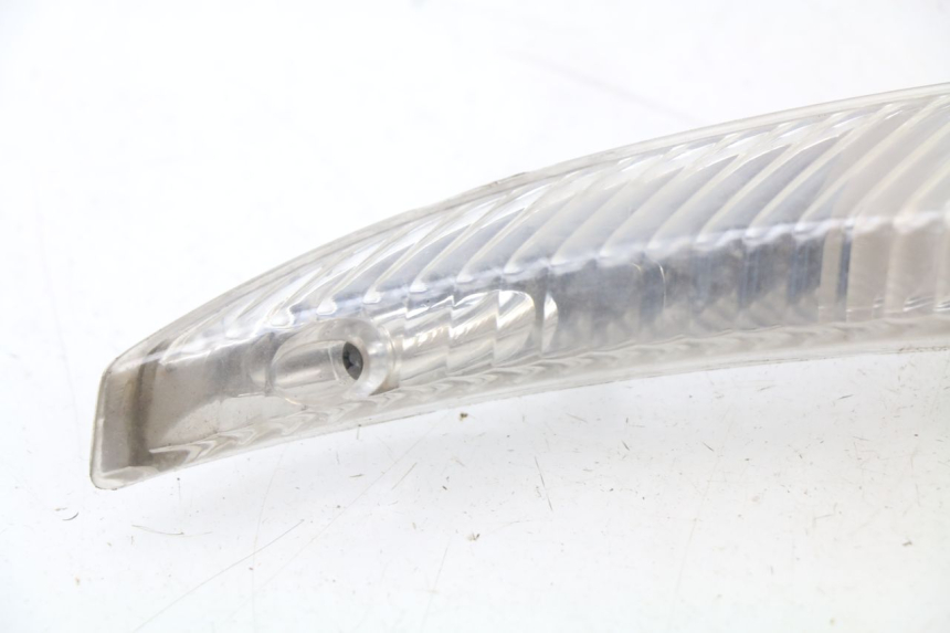 photo de DELANTERO IZQUIERDO INTERMITENTE PEUGEOT JET FORCE CARBU 50 (2003 - 2016) - Primer plano técnico