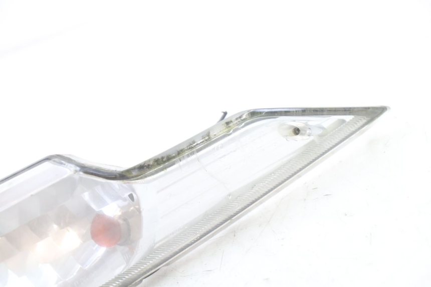 photo de INTERMITENTE DELANTERO IZQUIERDO KYMCO DINK 4T 50 (2007 - 2018) - Zoom estado de uso