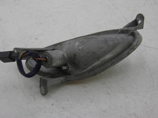 photo de DELANTERO IZQUIERDO INTERMITENTE KYMCO SPACER 50 (1998 - 2009) - Detalle de la pieza