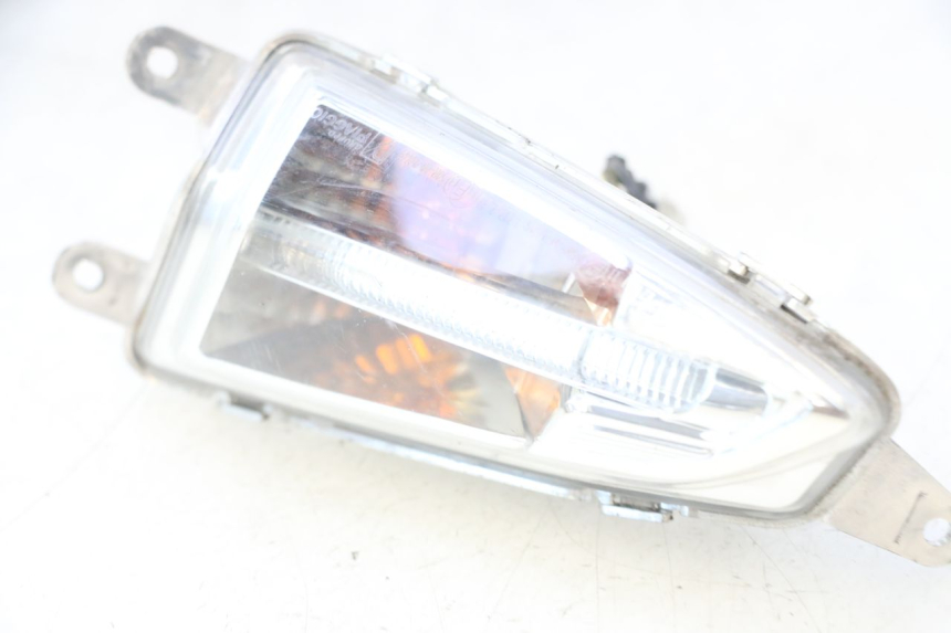 photo de INTERMITENTE DELANTERO IZQUIERDO PIAGGIO LIBERTY IGET 4T 50 (2015 - 2020) - Detalle de la pieza