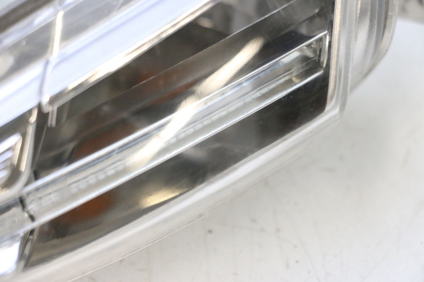 photo de INTERMITENTE DELANTERO IZQUIERDO PIAGGIO LIBERTY IGET 4T 50 (2015 - 2020) - Características distintivas