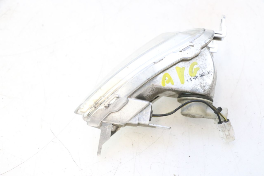 photo de INTERMITENTE DELANTERO IZQUIERDO PIAGGIO LIBERTY IGET 4T 50 (2015 - 2020) - Estado de la superficie y material