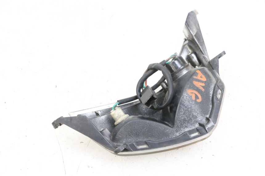 photo de DELANTERO IZQUIERDO INTERMITENTE KYMCO LIKE 125 (2009 - 2016) - Primer plano técnico