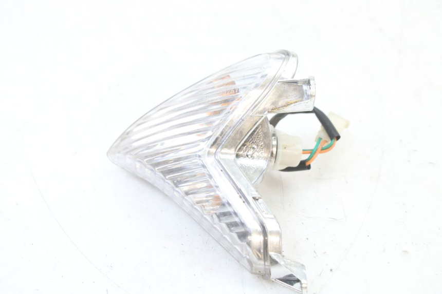 photo de DELANTERO IZQUIERDO INTERMITENTE LONGJIA SHARPY 125 (2020 - 2024) - Detalle de la pieza