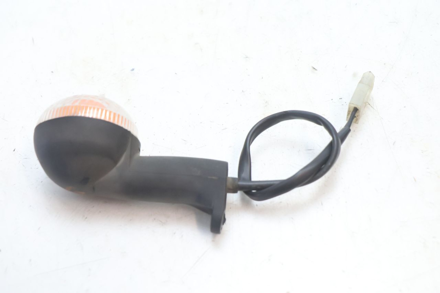 photo de DELANTERO IZQUIERDO INTERMITENTE PEUGEOT LUDIX ONE 50 (2004 - 2013) - Otra perspectiva