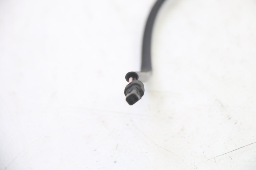 photo de DELANTERO IZQUIERDO INTERMITENTE PIAGGIO MP3 RL 250 (2006 - 2010) - Primer plano técnico