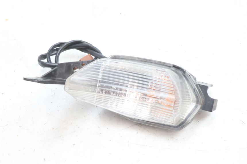photo de DELANTERO IZQUIERDO INTERMITENTE YAMAHA N-MAX NMAX 125 (2021 - 2024) - Detalle de la pieza