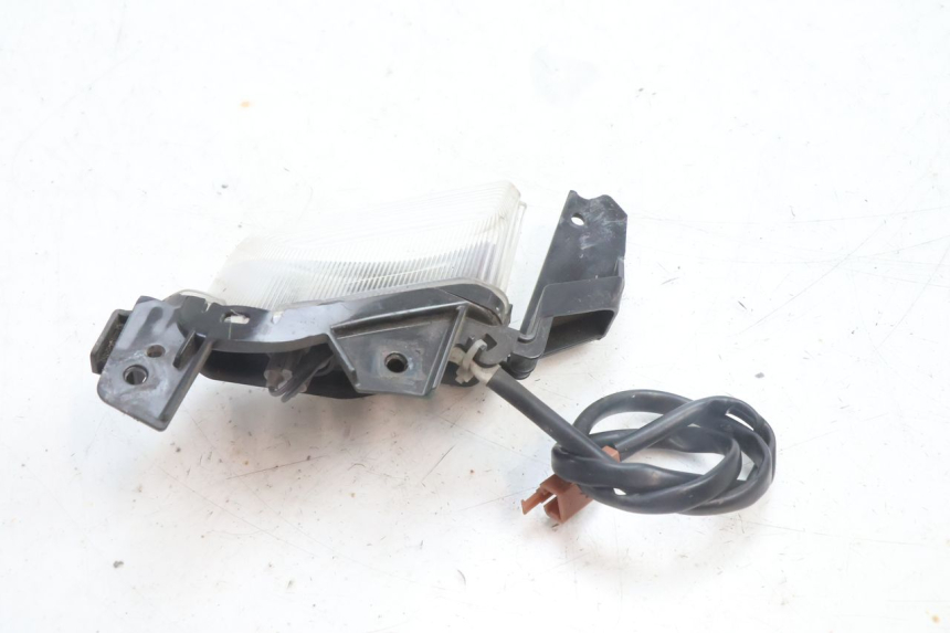 photo de DELANTERO IZQUIERDO INTERMITENTE YAMAHA N-MAX NMAX 125 (2021 - 2024) - Primer plano técnico