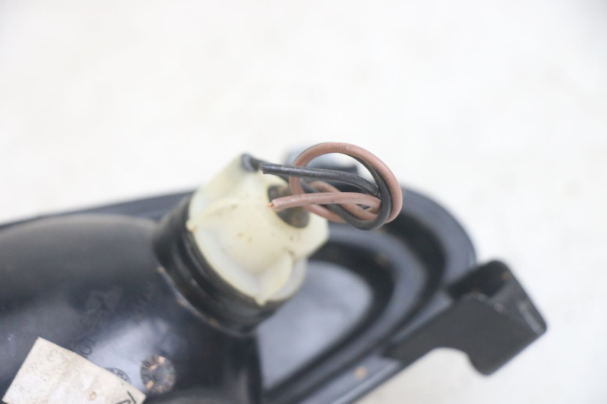 photo de INTERMITENTE DELANTERO IZQUIERDO YAMAHA NEOS NEO'S 4T 50 (2008 - 2016) - Primer plano técnico