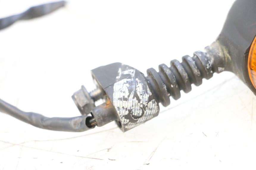 photo de INTERMITENTE DELANTERO IZQUIERDO YAMAHA NEOS NEO'S 4T 50 (2008 - 2016) - Zoom estado de uso