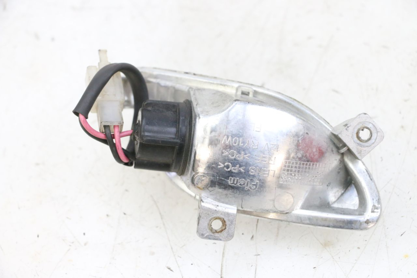 photo de DELANTERO IZQUIERDO INTERMITENTE PIAGGIO NEW TYPHOON 50 (2018 - 2021) - Otra perspectiva