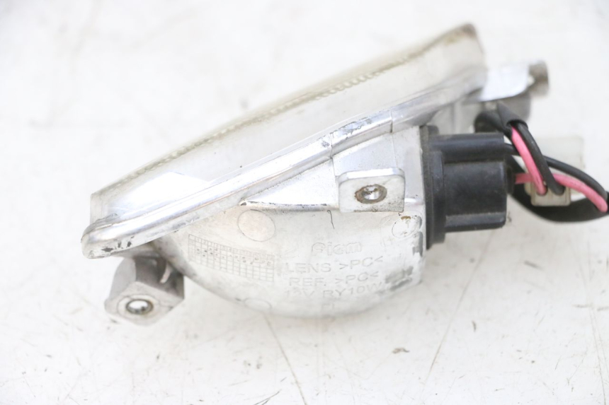 photo de DELANTERO IZQUIERDO INTERMITENTE PIAGGIO NEW TYPHOON 50 (2018 - 2021) - Detalles de los puntos de fijación