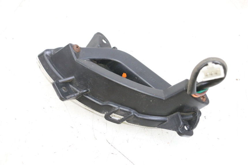 photo de DELANTERO IZQUIERDO INTERMITENTE JM MOTORS OLDIES GT 4T 50 (2018 - 2025) - Primer plano técnico